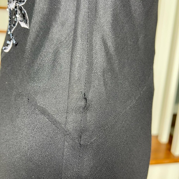 White House Black Market Black Silk Beaded Floral Gown — Size 4 flawed - Picture 6 of 9
